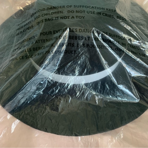 NEW with Tags Leith Floppy Black Felt Hat - Picture 4 of 9